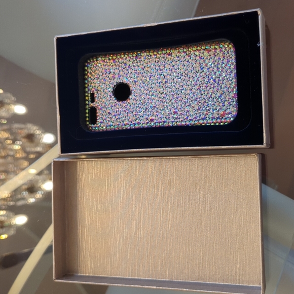 Lux Addiction Google Pixel 5" Phone Case aurora borealis crystals design. - Picture 2 of 4